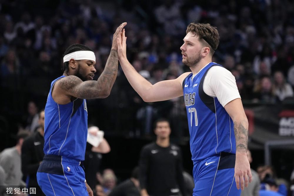 他在场外的 他在场外的