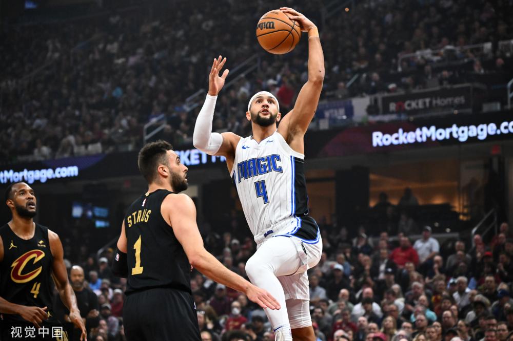 出极高的 出极高的