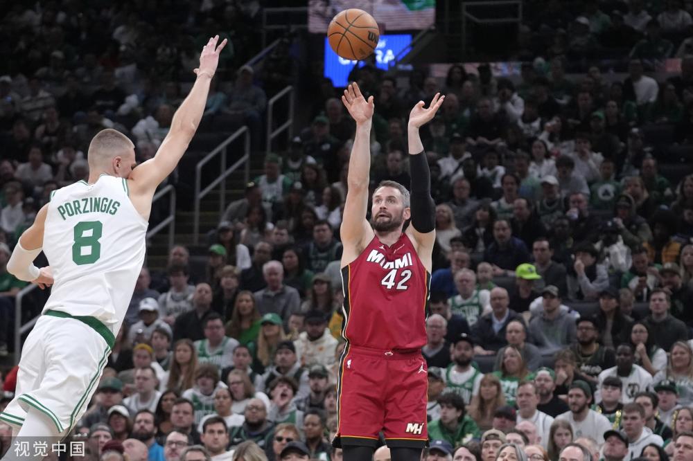 继续扩写该 继续扩写该